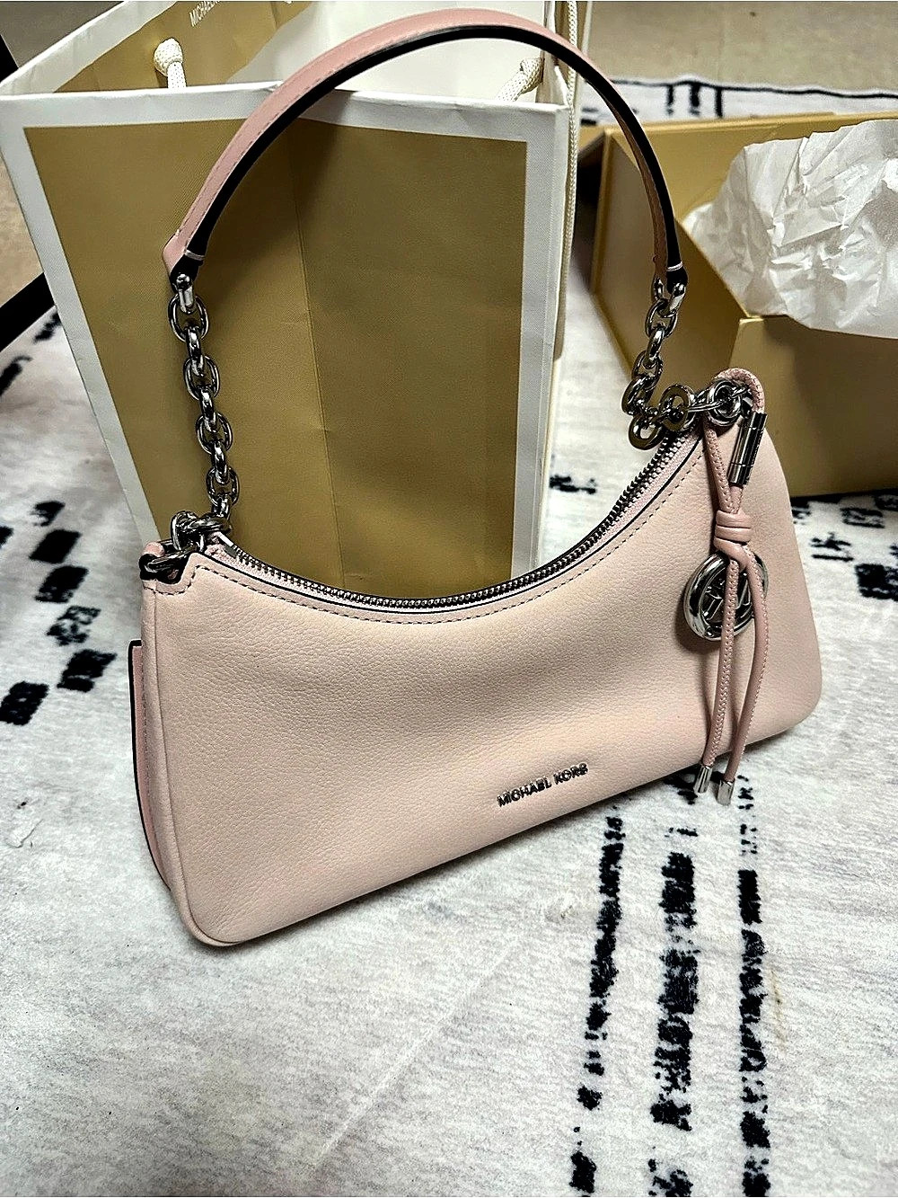 Michael Kors Pink Shoulder Bag Like New
